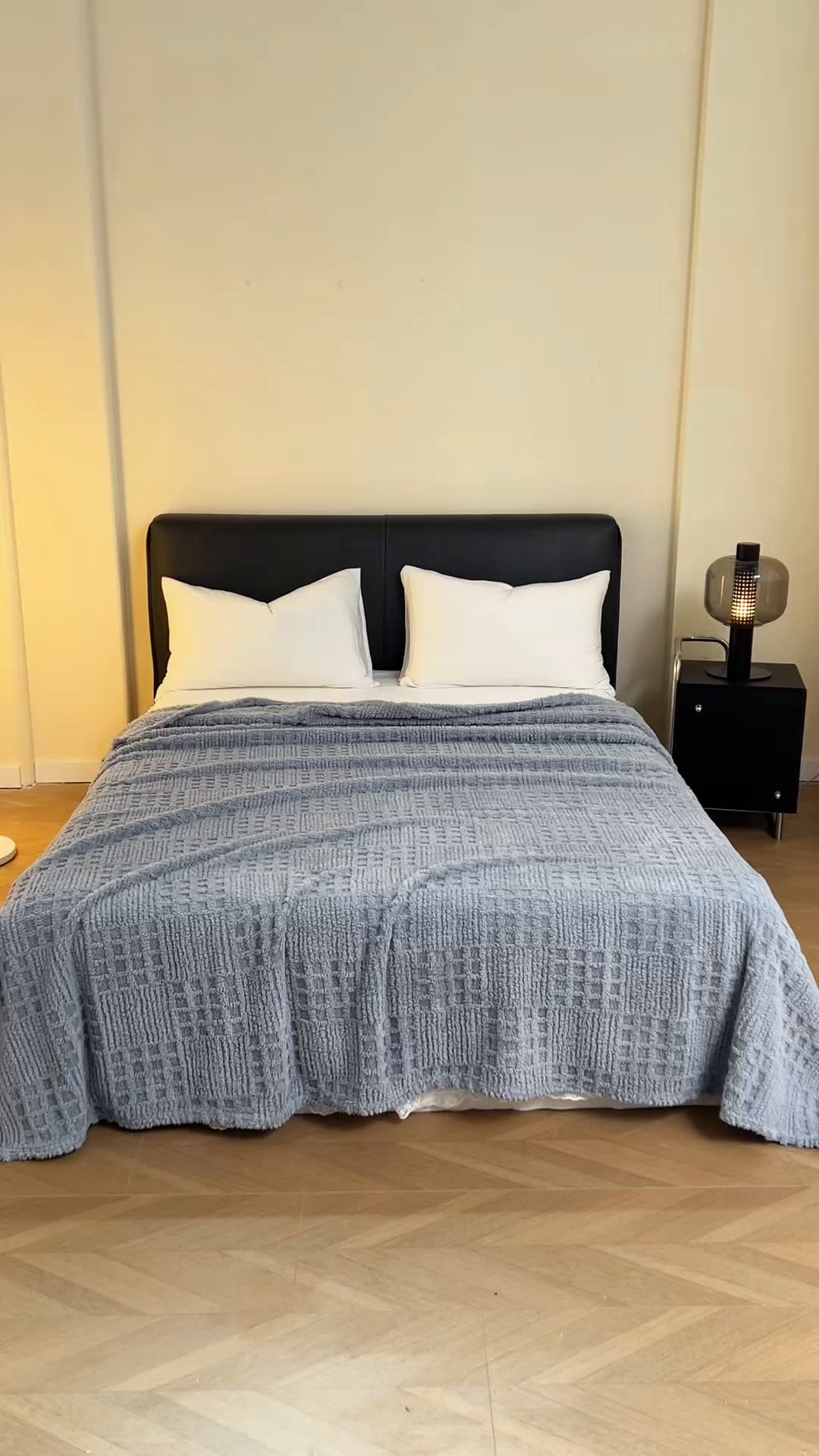 91家纺网 家纺一手货源 找家纺 梵心家纺 2025新款塔芙绒纯色华夫格提花毛毯多功能舒棉绒盖毯午睡毛毯-跨境电商 华夫格-蓝灰