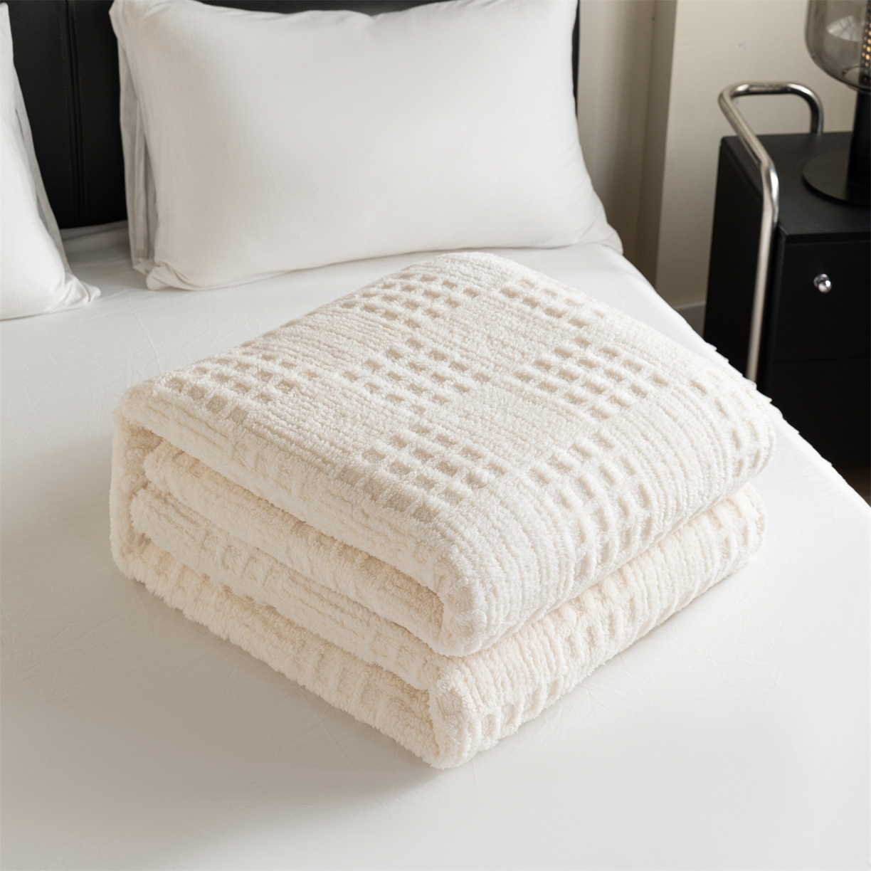 91家纺网 家纺一手货源 找家纺 梵心家纺 2025新款塔芙绒纯色华夫格提花毛毯多功能舒棉绒盖毯午睡毛毯-跨境电商 华夫格-米白