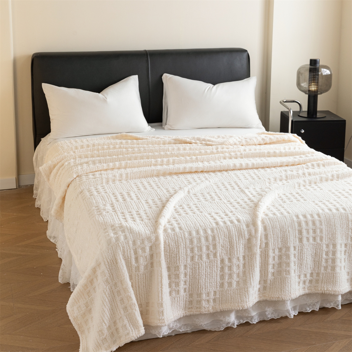 91家纺网 家纺一手货源 找家纺 梵心家纺 2025新款塔芙绒纯色华夫格提花毛毯多功能舒棉绒盖毯午睡毛毯-跨境电商 华夫格-米白