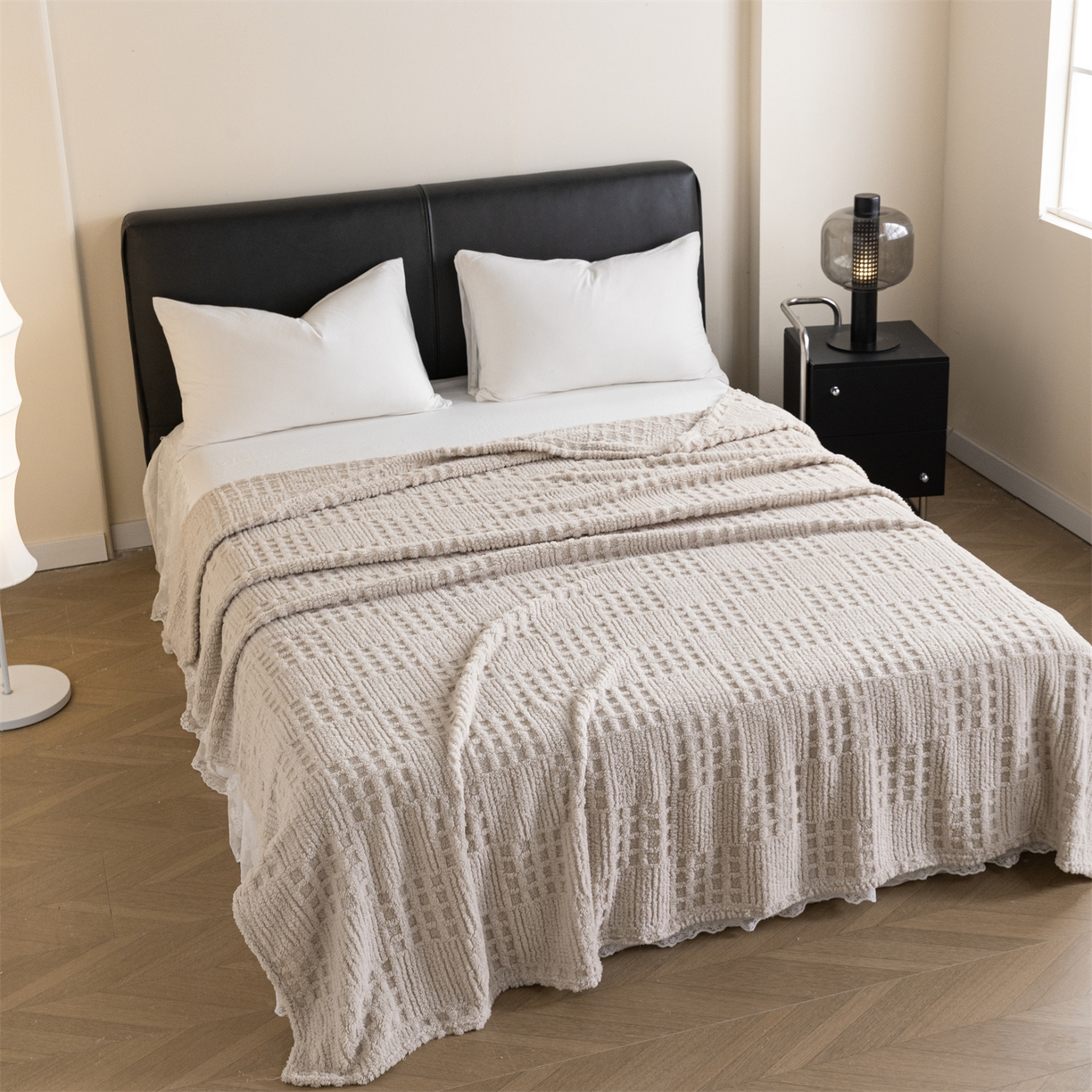 91家纺网 家纺一手货源 找家纺 梵心家纺 2025新款塔芙绒纯色华夫格提花毛毯多功能舒棉绒盖毯午睡毛毯-跨境电商 华夫格-浅咖