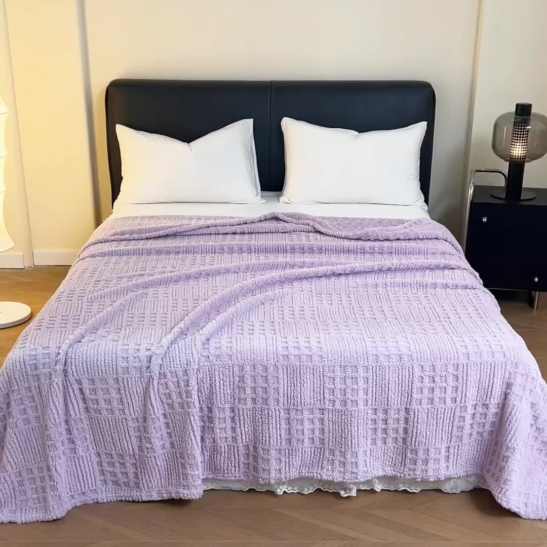 91家纺网 家纺一手货源 找家纺 梵心家纺 2025新款塔芙绒纯色华夫格提花毛毯多功能舒棉绒盖毯午睡毛毯-跨境电商 华夫格-紫色
