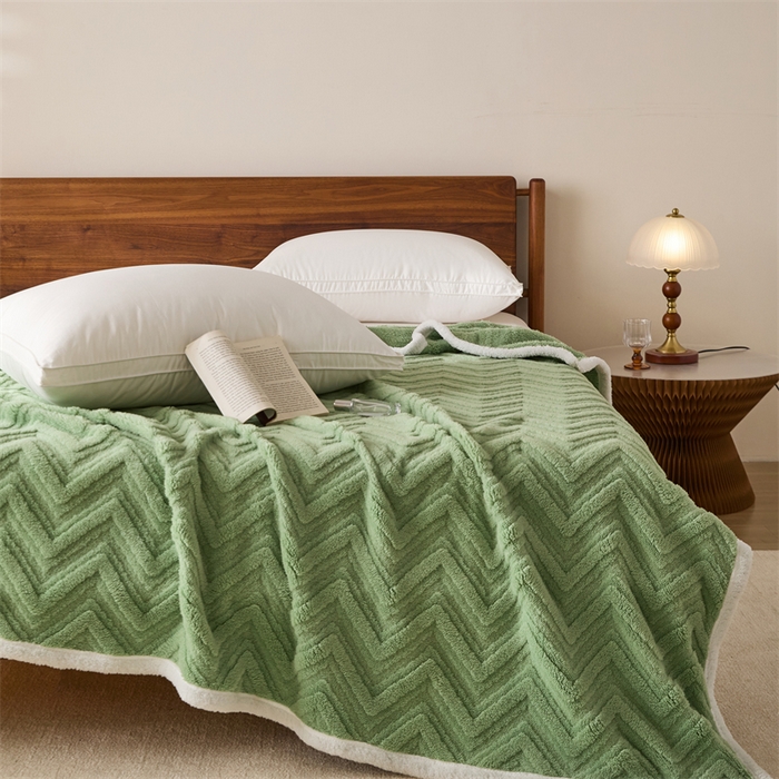 91家纺网 家纺一手货源 找家纺 （总）梵心家纺 2025新款塔芙绒三层提花毛毯舒棉绒剪花双面毯子盖毯320g高克重毛毯-直播跨境电商