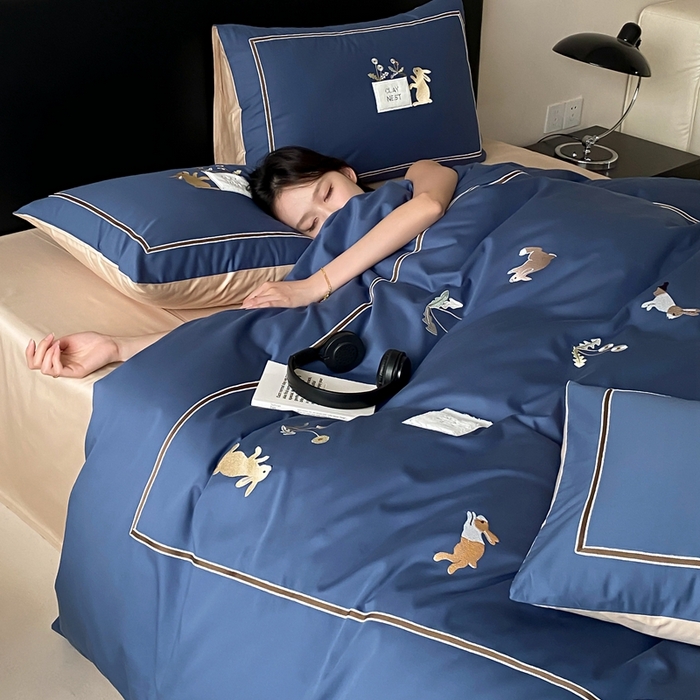 91家纺网 家纺一手货源 找家纺 （总）初拾 2025新款100s全棉纯棉治愈系绣花四件套-雏菊兔