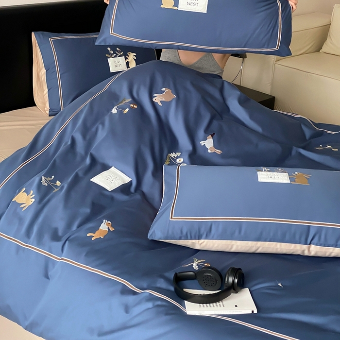 91家纺网 家纺一手货源 找家纺 初拾 2025新款100s全棉纯棉治愈系绣花四件套-雏菊兔 雏菊兔-藏青