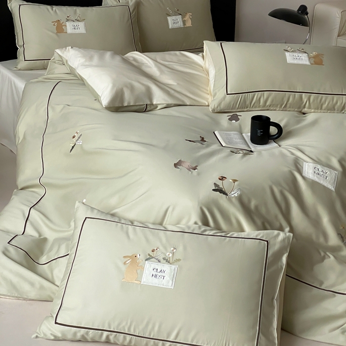 91家纺网 家纺一手货源 找家纺 初拾 2025新款100s全棉纯棉治愈系绣花四件套-雏菊兔 雏菊兔-青草绿