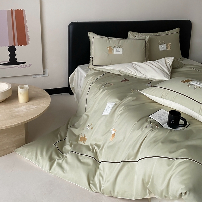 91家纺网 家纺一手货源 找家纺 初拾 2025新款100s全棉纯棉治愈系绣花四件套-雏菊兔 雏菊兔-青草绿