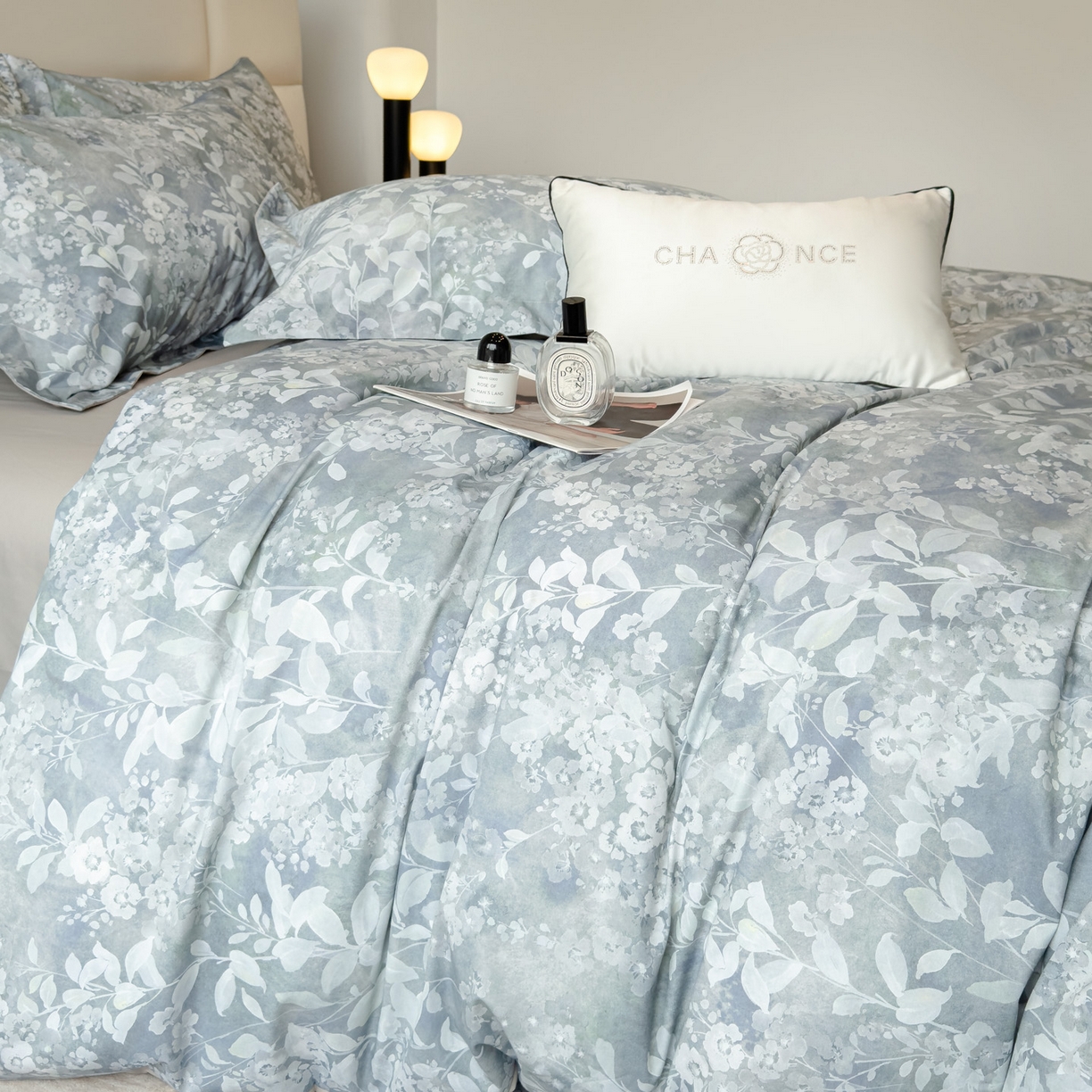 91家纺网 家纺一手货源 找家纺 洺兰家居 2025新款高支高密轻奢数码印花四件套长绒棉纯棉四件套 尘海-绿