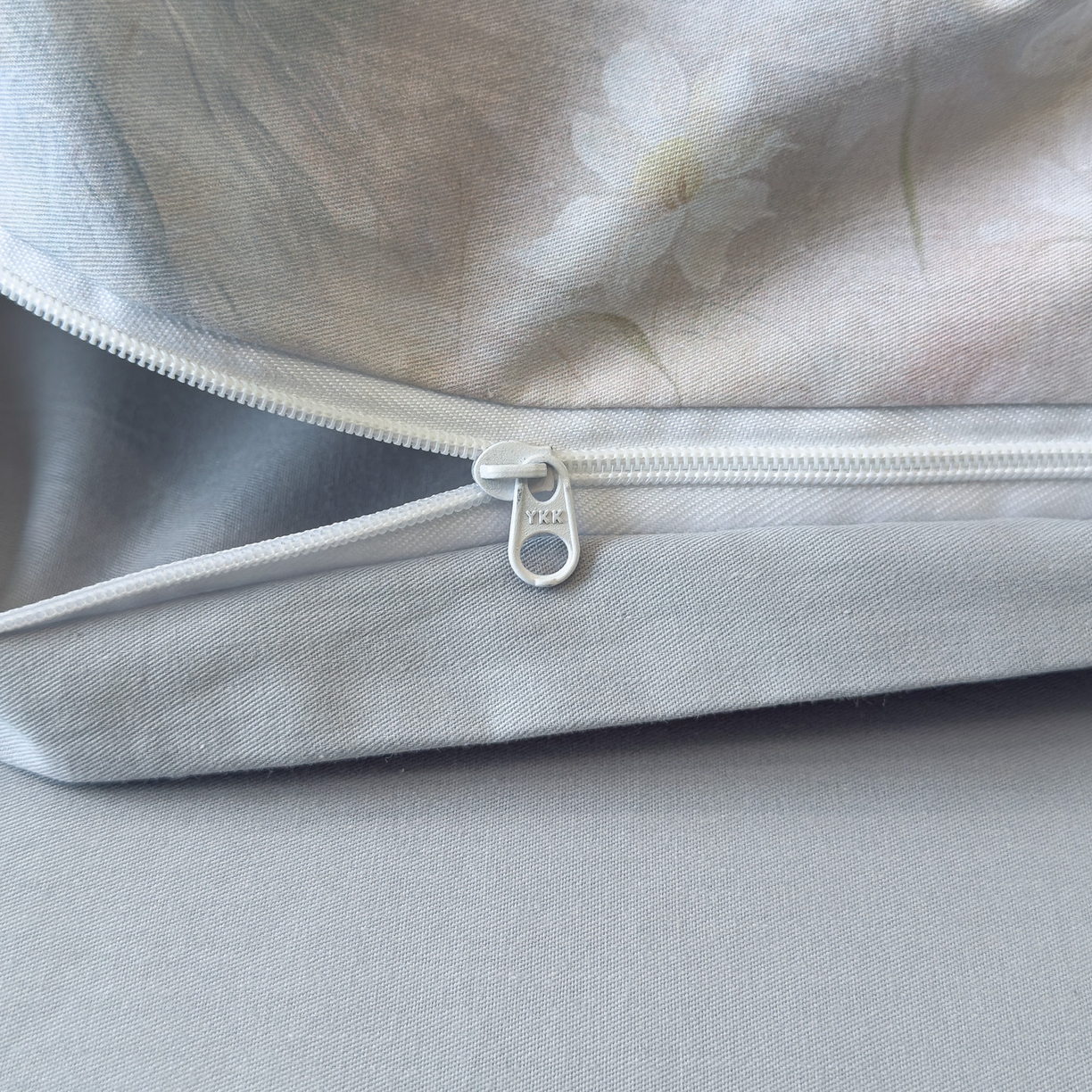 91家纺网 家纺一手货源 找家纺 洺兰家居 2025新款高支高密轻奢数码印花四件套长绒棉纯棉四件套 椿山絮-兰