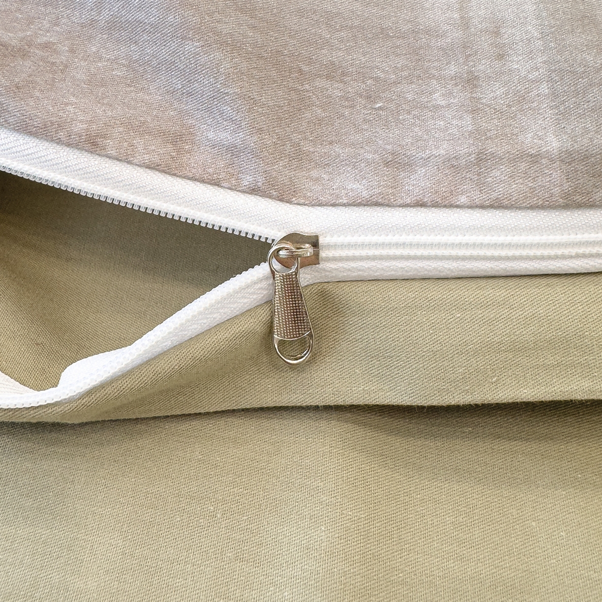 91家纺网 家纺一手货源 找家纺 洺兰家居 2025新款高支高密轻奢数码印花四件套长绒棉纯棉四件套 歌谣