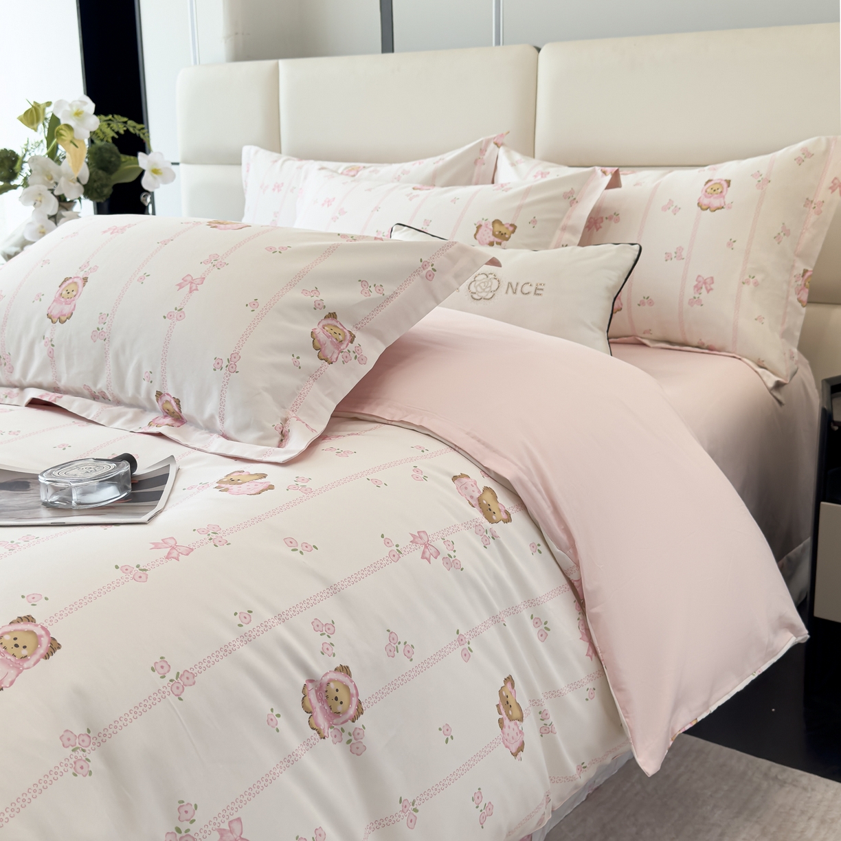 91家纺网 家纺一手货源 找家纺 洺兰家居 2025新款高支高密轻奢数码印花四件套长绒棉纯棉四件套 童趣-粉