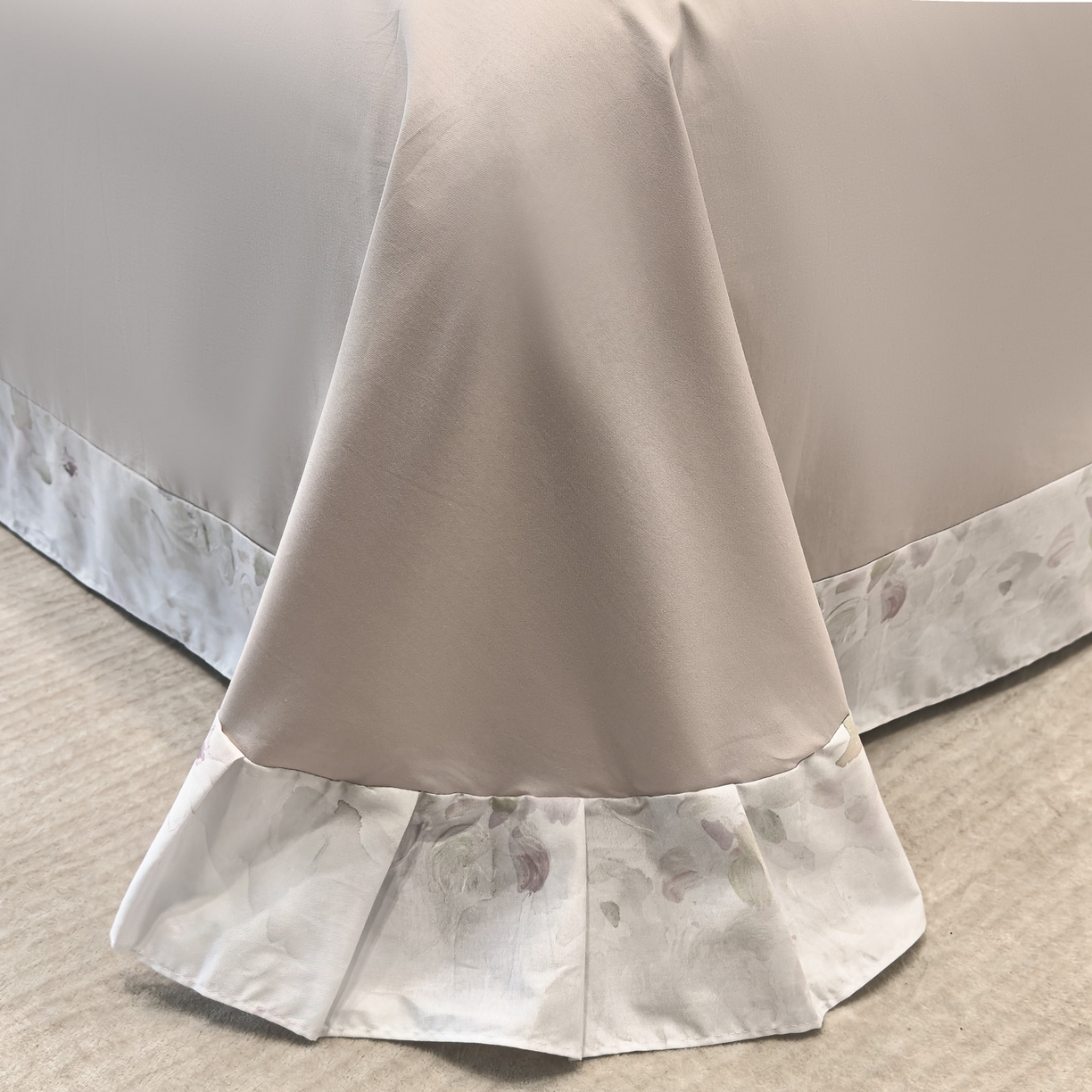 91家纺网 家纺一手货源 找家纺 洺兰家居 2025新款高支高密轻奢数码印花四件套长绒棉纯棉四件套 惜花芷