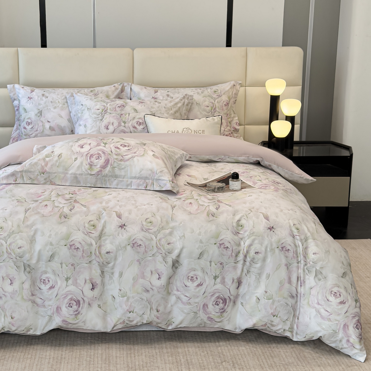 91家纺网 家纺一手货源 找家纺 洺兰家居 2025新款高支高密轻奢数码印花四件套长绒棉纯棉四件套 惜花芷