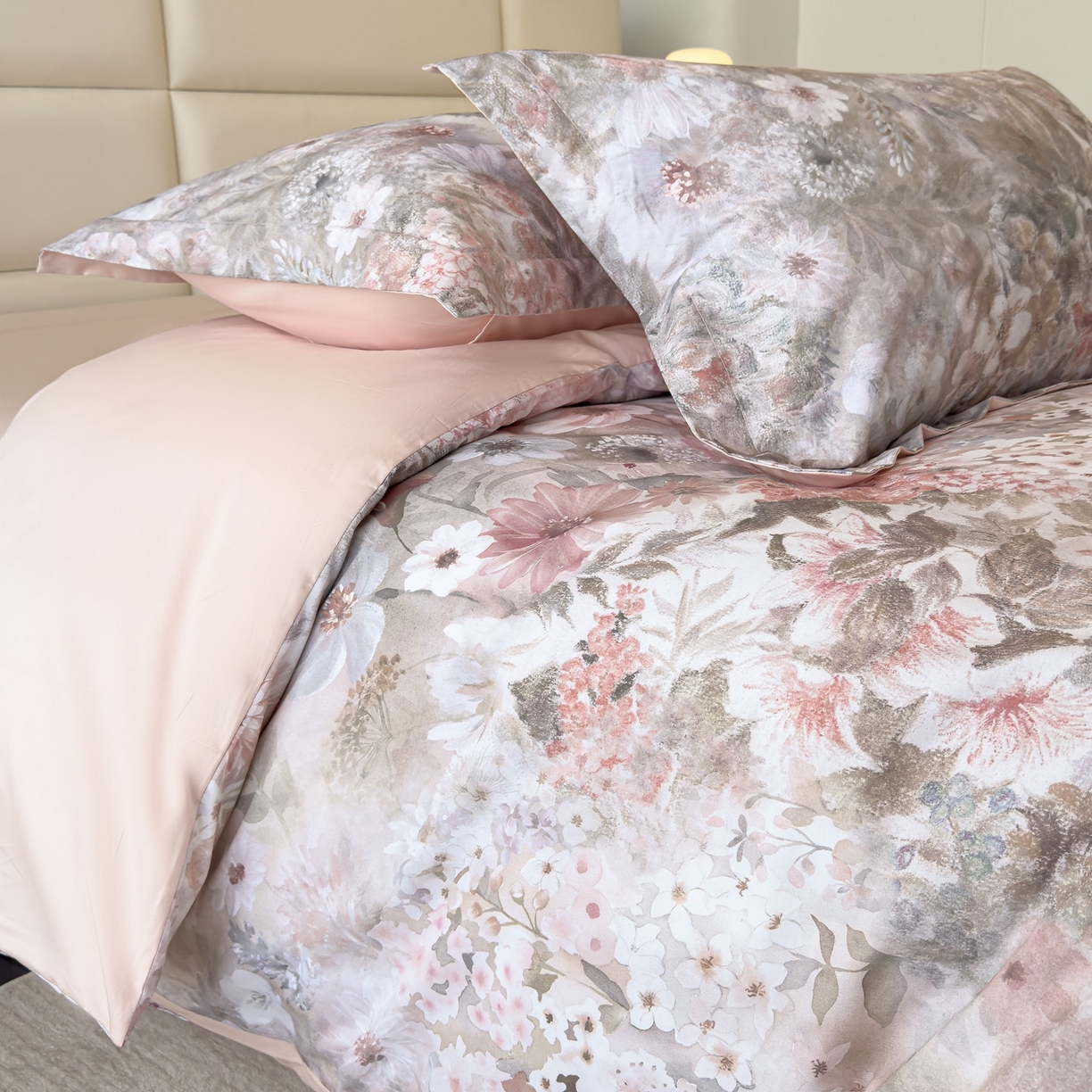 91家纺网 家纺一手货源 找家纺 洺兰家居 2025新款高支高密轻奢数码印花四件套长绒棉纯棉四件套 砚清迟-粉