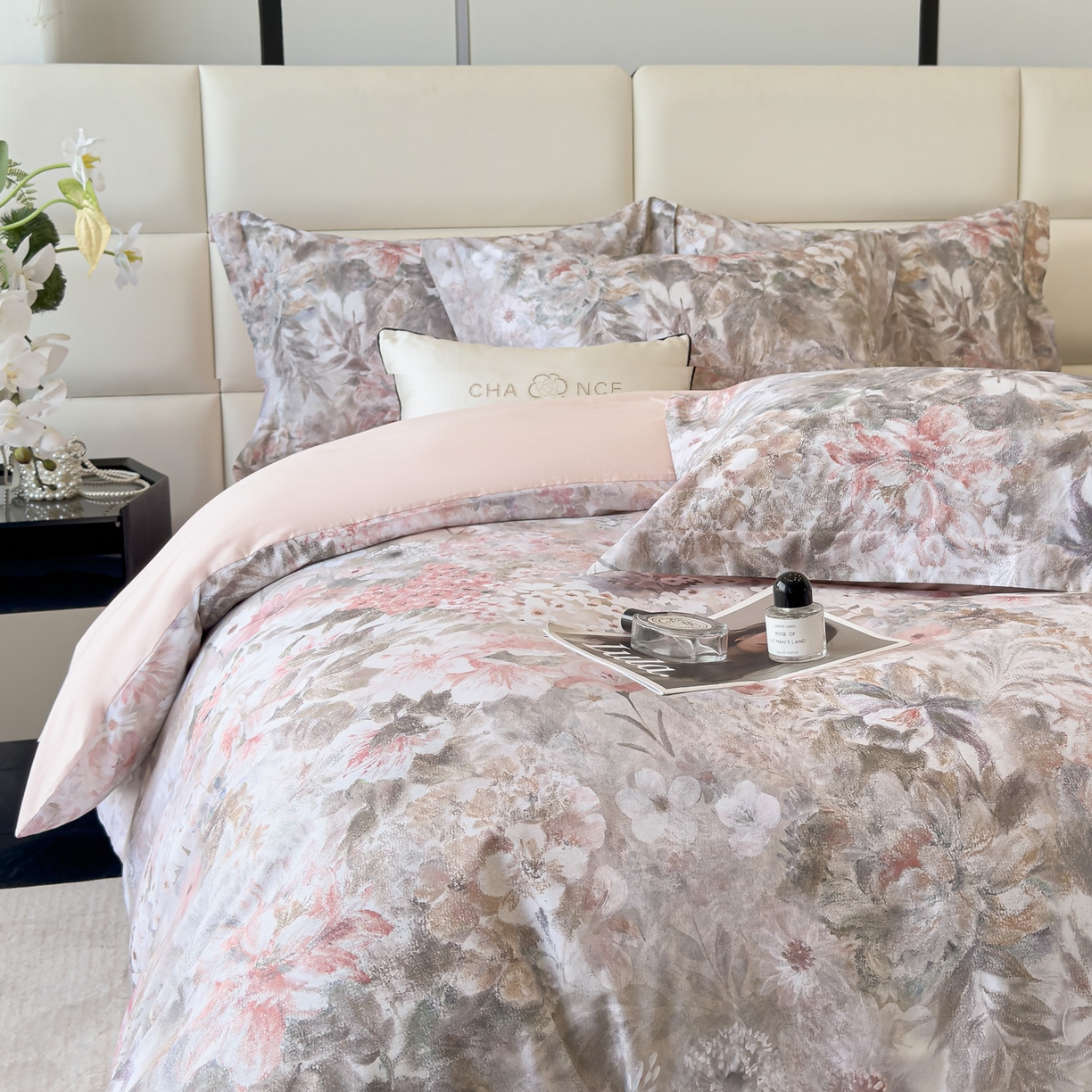 91家纺网 家纺一手货源 找家纺 洺兰家居 2025新款高支高密轻奢数码印花四件套长绒棉纯棉四件套 砚清迟-粉