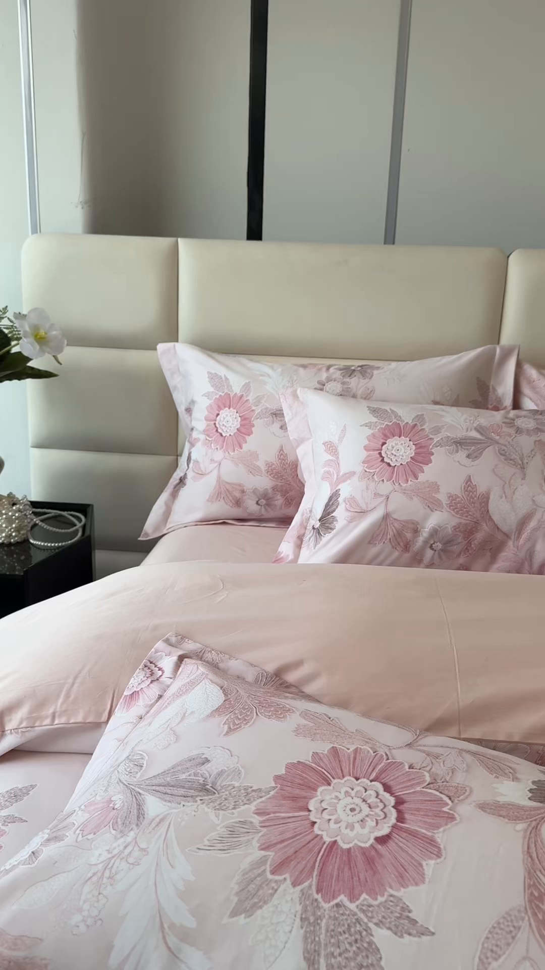 91家纺网 家纺一手货源 找家纺 洺兰家居 2025新款高支高密轻奢数码印花四件套长绒棉纯棉四件套 之简-粉