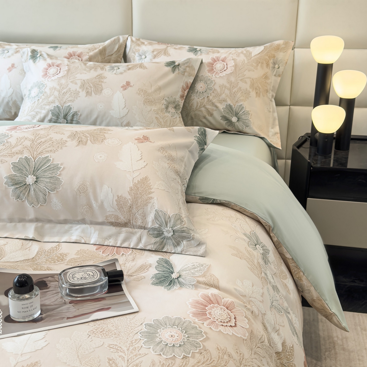 91家纺网 家纺一手货源 找家纺 洺兰家居 2025新款高支高密轻奢数码印花四件套长绒棉纯棉四件套 之简-绿