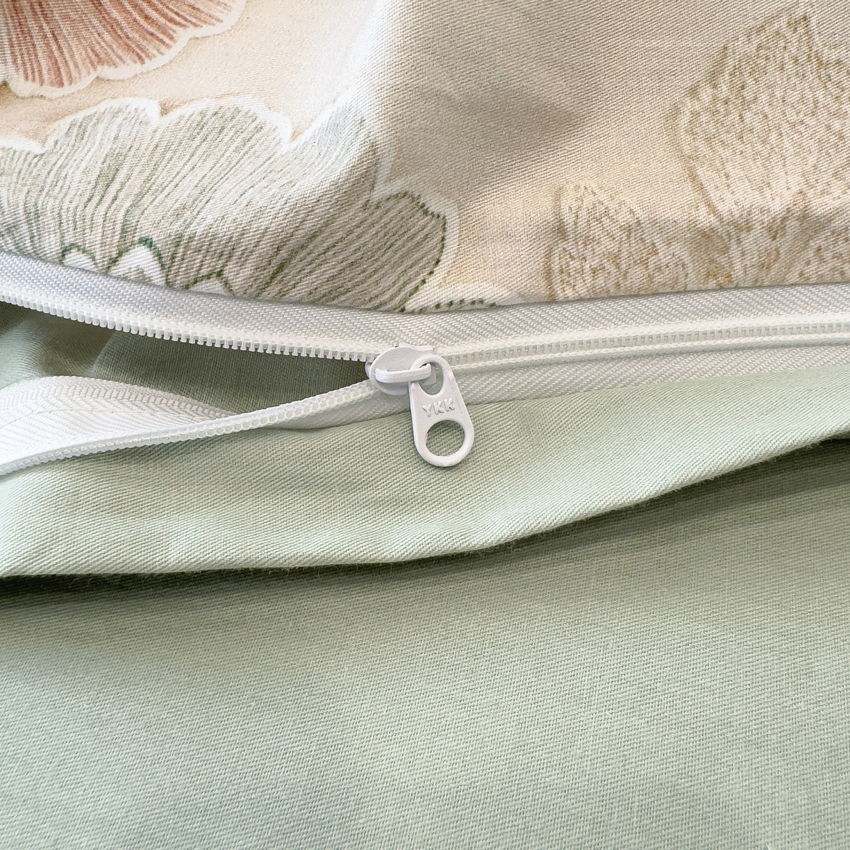 91家纺网 家纺一手货源 找家纺 洺兰家居 2025新款高支高密轻奢数码印花四件套长绒棉纯棉四件套 之简-绿