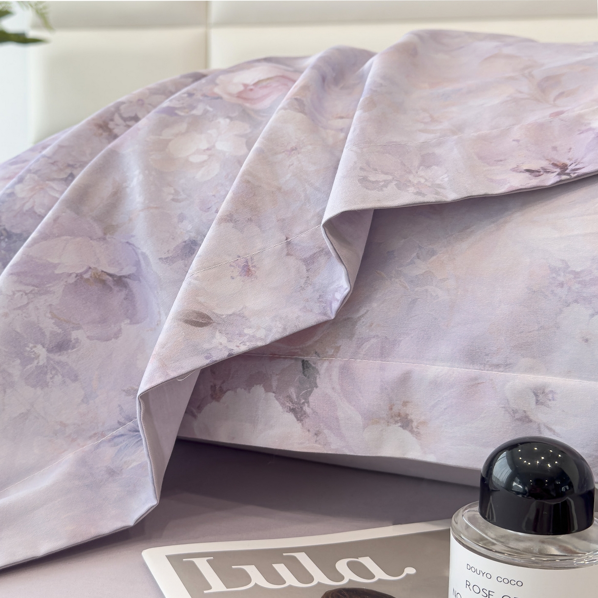 91家纺网 家纺一手货源 找家纺 洺兰家居 2025新款高支高密轻奢数码印花四件套长绒棉纯棉四件套 枝瑾-紫