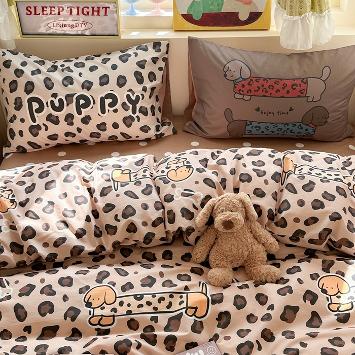 91家纺网 家纺一手货源 找家纺 觅糖家纺 2025新款开学季40支13370全棉纯棉斜纹四件套 腊肠狗咖