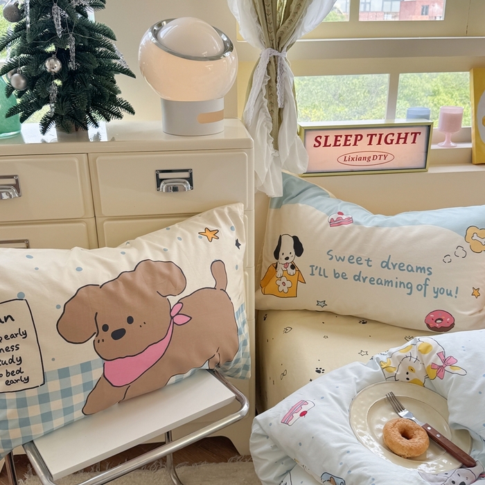 91家纺网 家纺一手货源 找家纺 觅糖家纺 2025新款开学季40支13370全棉纯棉斜纹四件套 皮皮狗-兰