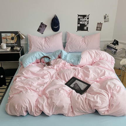 91家纺网 家纺一手货源 找家纺 梦卓家纺 2025爆款ins风超柔褶皱亲肤磨毛水洗棉四件套 草莓冰