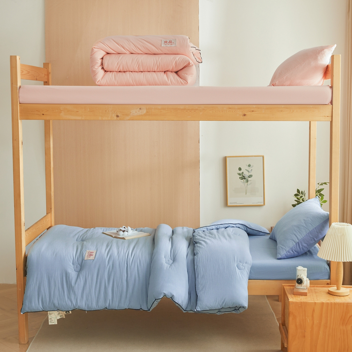 91家纺网 家纺一手货源 找家纺 熙宴家纺 2025新款水洗棉嵌绳款100%新疆棉花被 雾蓝