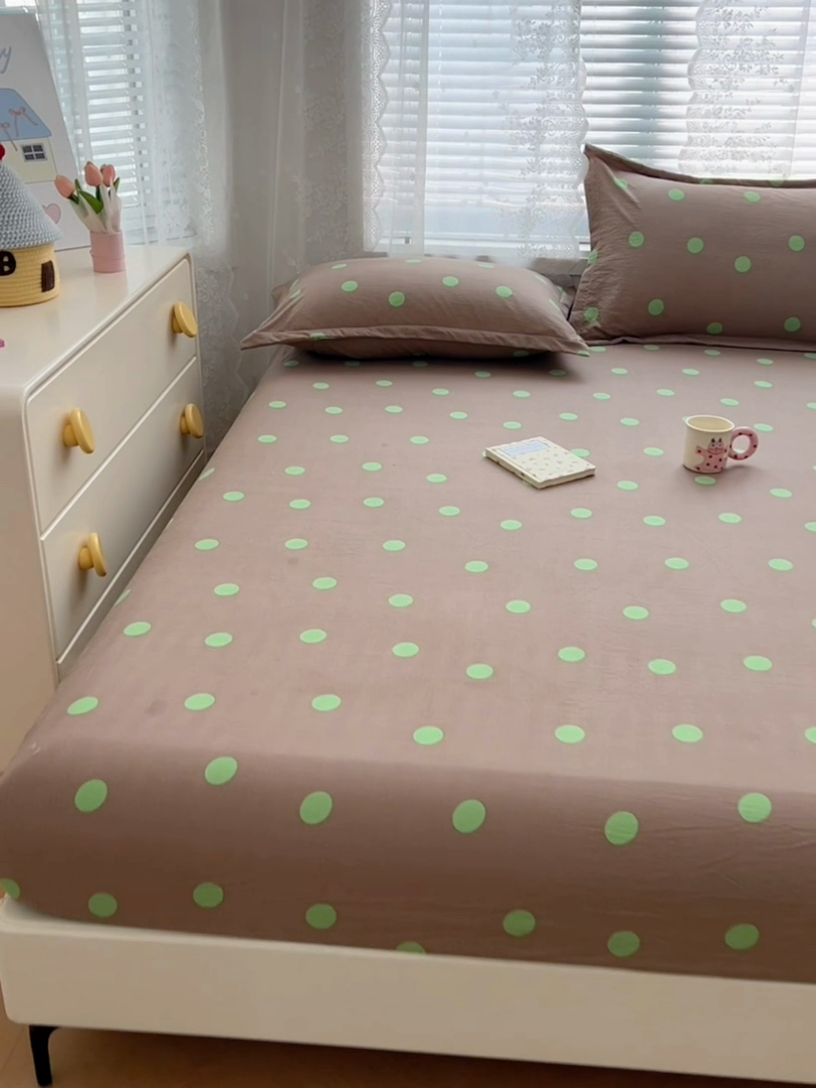 91家纺网 家纺一手货源 找家纺 梦舒羽 2025新款双层纱床笠机洗家用防滑透气床罩床垫床单保护套-缤纷波点 波点-卡其绿