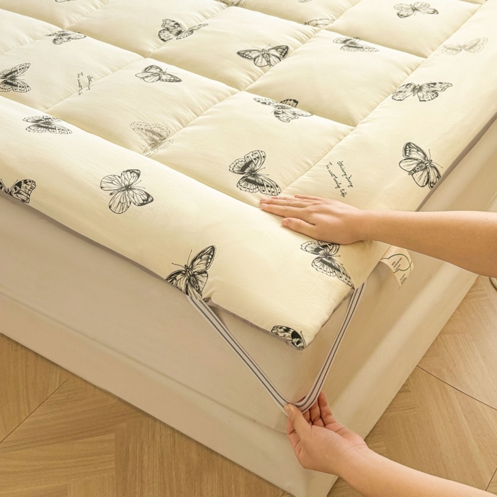 91家纺网 家纺一手货源 找家纺 魅图家纺 2025新款A类云朵棉印花棉花软床垫床褥子 蝶恋舞