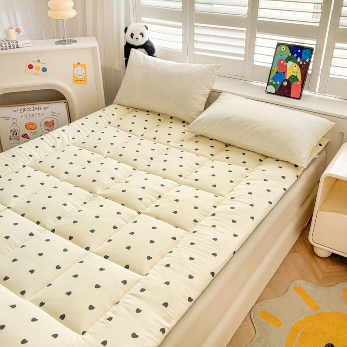 91家纺网 家纺一手货源 找家纺 魅图家纺 2025新款A类云朵棉印花棉花软床垫床褥子 爱心