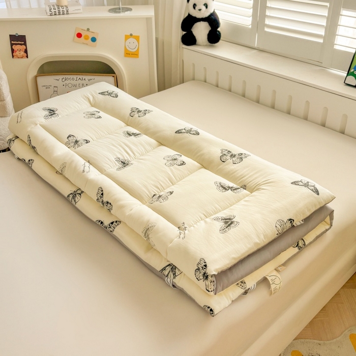 91家纺网 家纺一手货源 找家纺 魅图家纺 2025新款A类云朵棉印花棉花软床垫床褥子 蝶恋舞