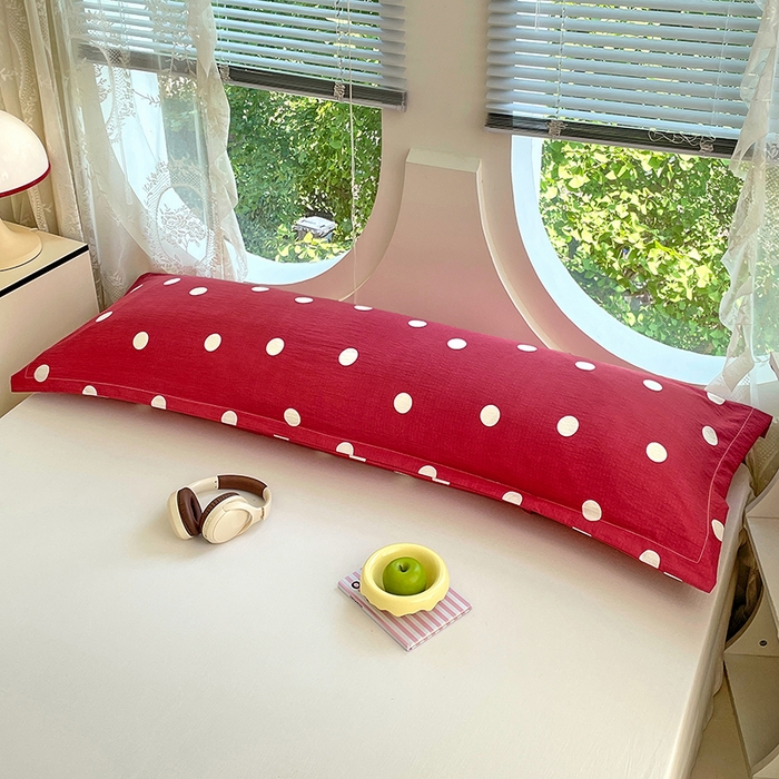 91家纺网 家纺一手货源 找家纺 梦舒羽 2025新款双层纱双人枕套情侣学生长枕芯套枕头内胆套-缤纷波点 波点-大红色