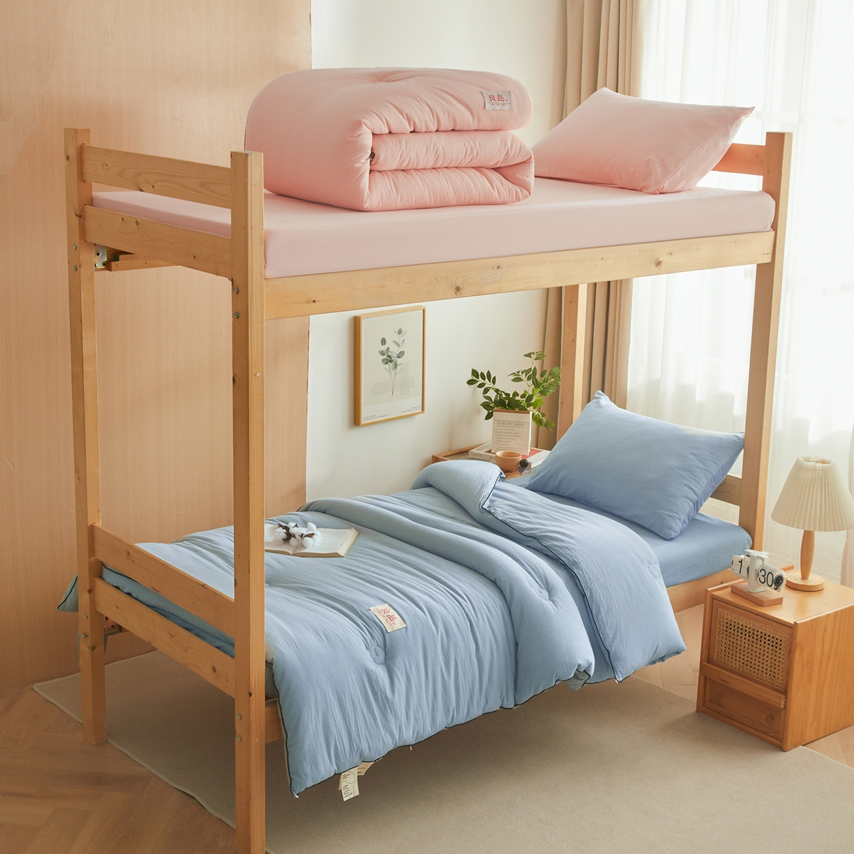 91家纺网 家纺一手货源 找家纺 熙宴家纺 2025新款水洗棉嵌绳款100%新疆棉花被 雾蓝