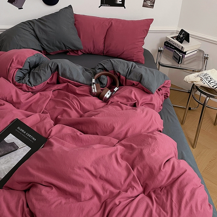 91家纺网 家纺一手货源 找家纺 梦卓家纺 2025爆款ins风超柔褶皱亲肤磨毛水洗棉四件套 石榴红深灰