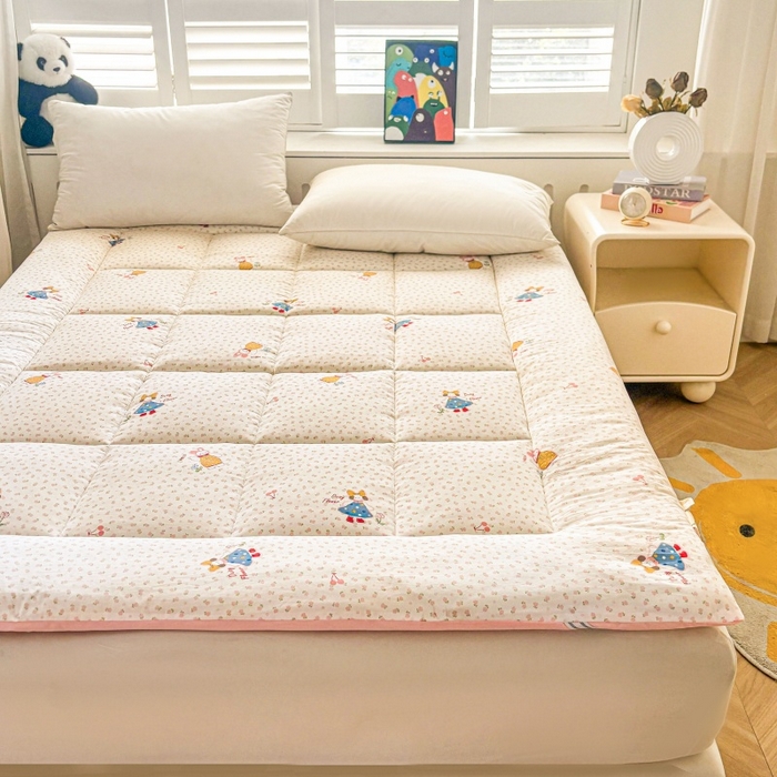 91家纺网 家纺一手货源 找家纺 魅图家纺 2025新款A类云朵棉印花棉花软床垫床褥子 玫瑰女孩