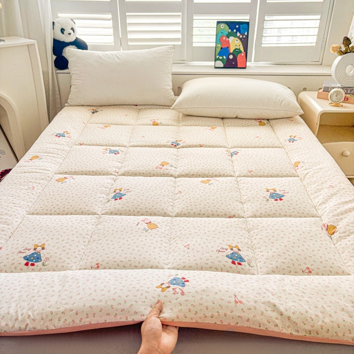 91家纺网 家纺一手货源 找家纺 魅图家纺 2025新款A类云朵棉印花棉花软床垫床褥子 玫瑰女孩