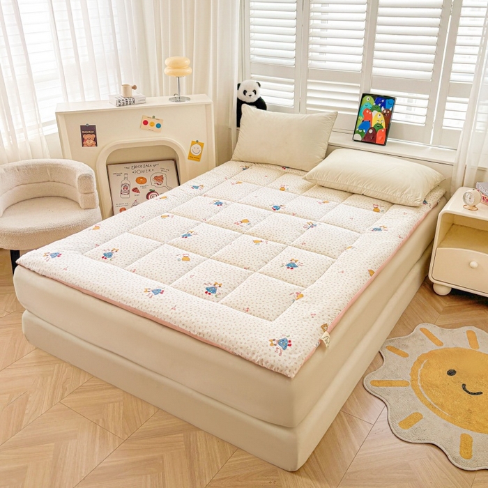 91家纺网 家纺一手货源 找家纺 魅图家纺 2025新款A类云朵棉印花棉花软床垫床褥子 玫瑰女孩