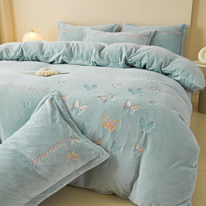 91家纺网 家纺一手货源 找家纺 （总）莱越家纺 2025秋冬新款蝴蝶刺绣牛奶绒四件套