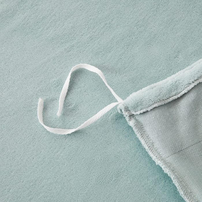 91家纺网 家纺一手货源 找家纺 莱越家纺 2025秋冬新款蝴蝶刺绣牛奶绒四件套 刺绣蝴蝶款-天蓝