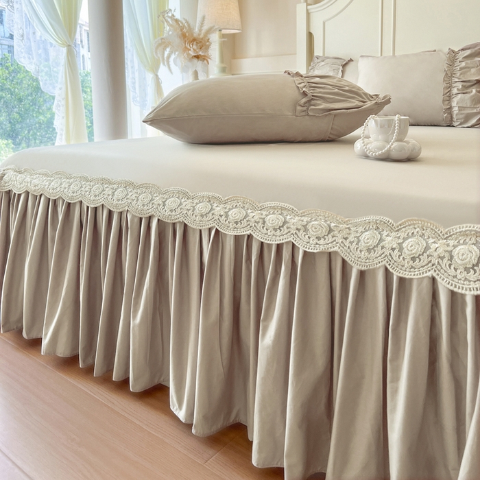 91家纺网 家纺一手货源 找家纺 （总）瑞宝 2025新款法式全棉花边维密系列床裙款三件套