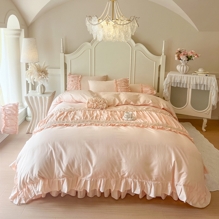 91家纺网 家纺一手货源 找家纺 瑞宝 2025新款法式全棉花边维密系列床裙款三件套 维密-蜜粉