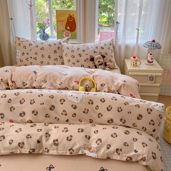 91家纺网 家纺一手货源 找家纺 觅糖家纺 2025春夏新款40支全棉纯棉斜纹13370针织四件套 时尚猫咪-咖