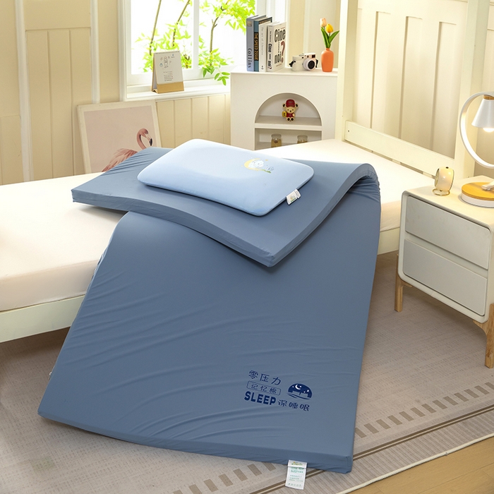 91家纺网 家纺一手货源 找家纺 （总）一粒麦子乳胶馆2025年新款一粒麦子枕头枕芯学生宿舍高弹记忆棉蓝白双拼零压力床垫