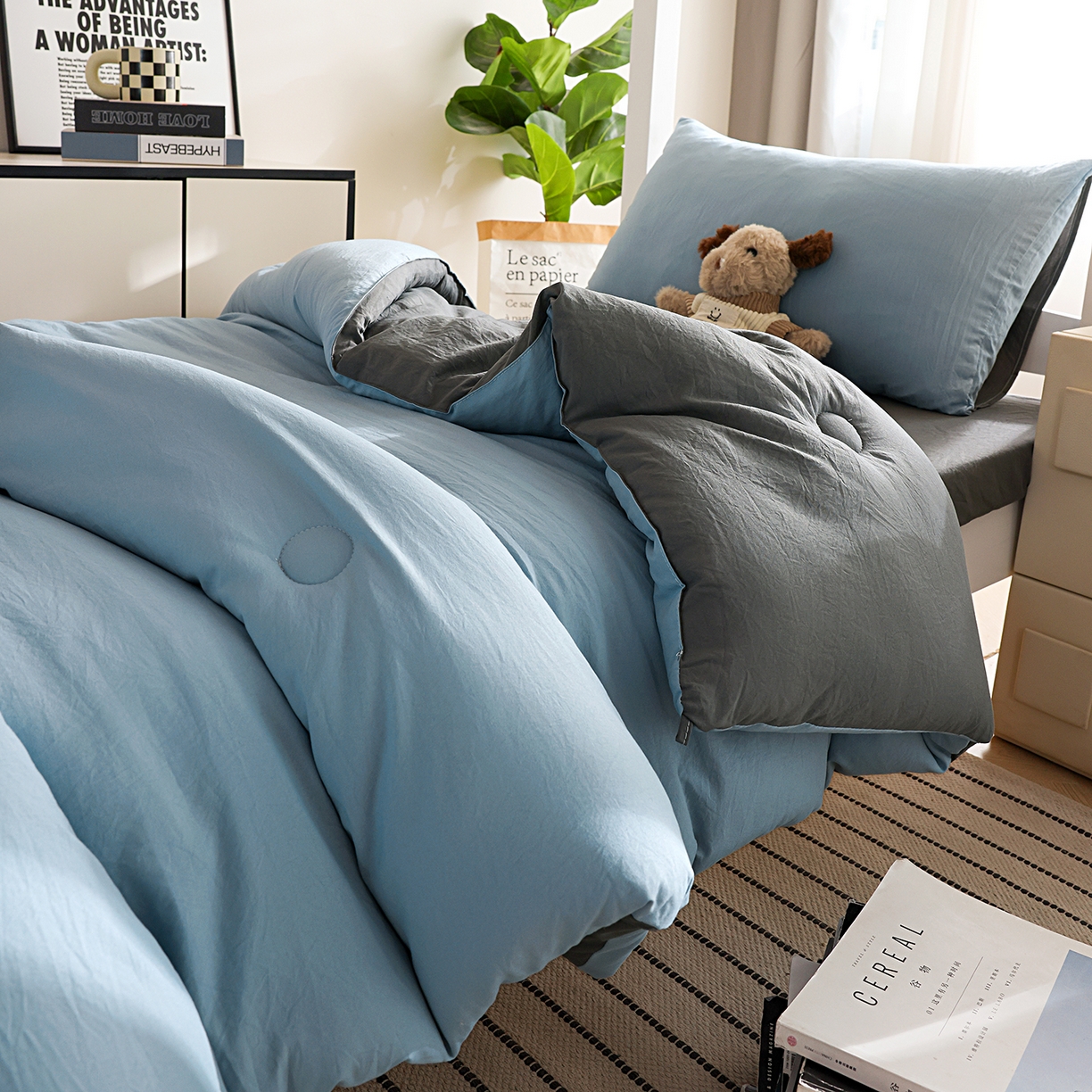 91家纺网 家纺一手货源 找家纺 益多眠 2026新款双拼云朵被冬被被子被芯 双拼系列-天蓝+深灰