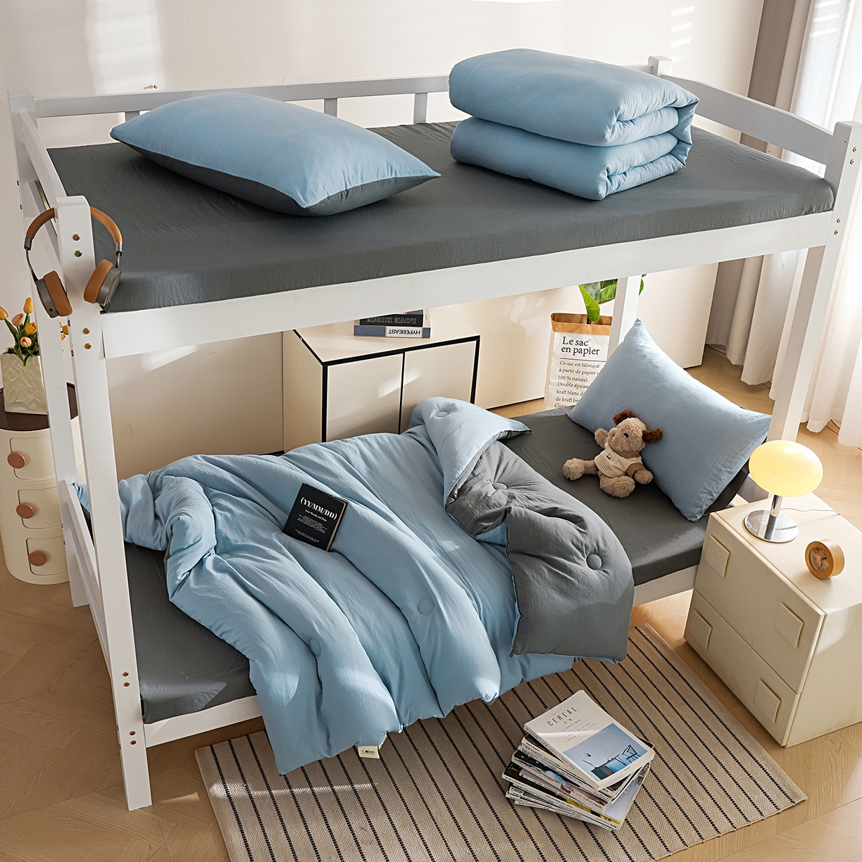 91家纺网 家纺一手货源 找家纺 益多眠 2026新款双拼云朵被冬被被子被芯 双拼系列-天蓝+深灰