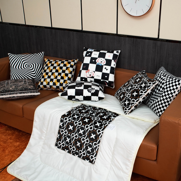 91家纺网 家纺一手货源 找家纺 新奇异 2025新款黑白系列抱枕被 组合图仅供展示