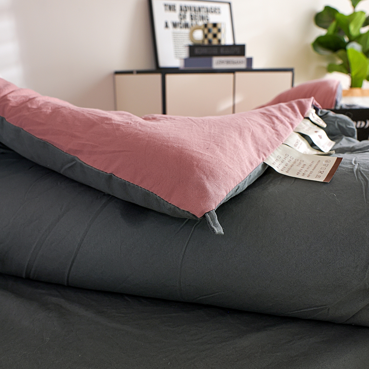 91家纺网 家纺一手货源 找家纺 益多眠 2025新款双拼云朵被冬被被子被芯 双拼系列-豆沙+深灰