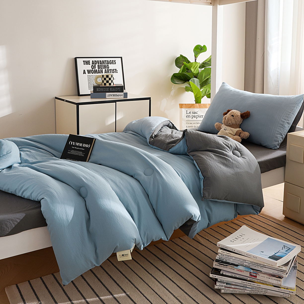 91家纺网 家纺一手货源 找家纺 益多眠 2026新款双拼云朵被冬被被子被芯 双拼系列-天蓝+深灰