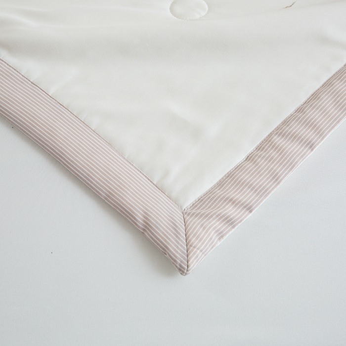 91家纺网 家纺一手货源 找家纺 帕芬鸟家纺 2025新款色织水洗棉棉花夏被四件套 月光白