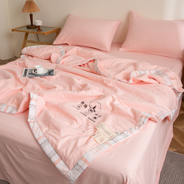 91家纺网 家纺一手货源 找家纺 帕芬鸟家纺 2025新款色织水洗棉棉花夏被四件套 蜜桃粉