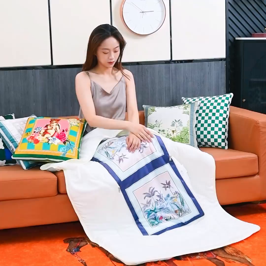 91家纺网 家纺一手货源 找家纺 新奇异 2025新款民族风抱枕被 绿格（LS）